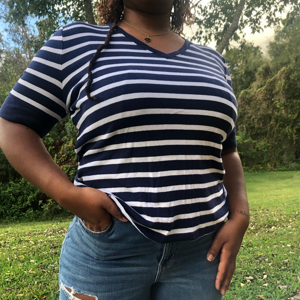 Women’s Short Sleeve Stripe Top - Picture 5 of 5